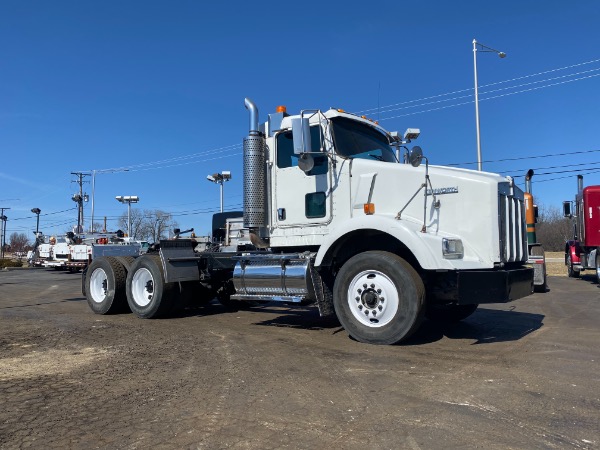 Used 2006 KENWORTH T800 Day Cab - CAT C15 for sale Sold at Chicago Motor Cars in West Chicago IL 60185 1