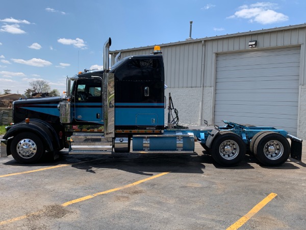 Used 2013 Kenworth W900 L SLEEPER AeroCab Sleeper Cab - Cummins ISX for sale Sold at Chicago Motor Cars in West Chicago IL 60185 2