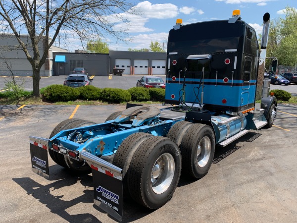 Used-2013-Kenworth-W900-L-SLEEPER-AeroCab-Sleeper-Cab---Cummins-ISX