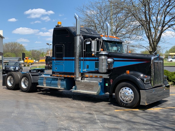 Used-2013-Kenworth-W900-L-SLEEPER-AeroCab-Sleeper-Cab---Cummins-ISX