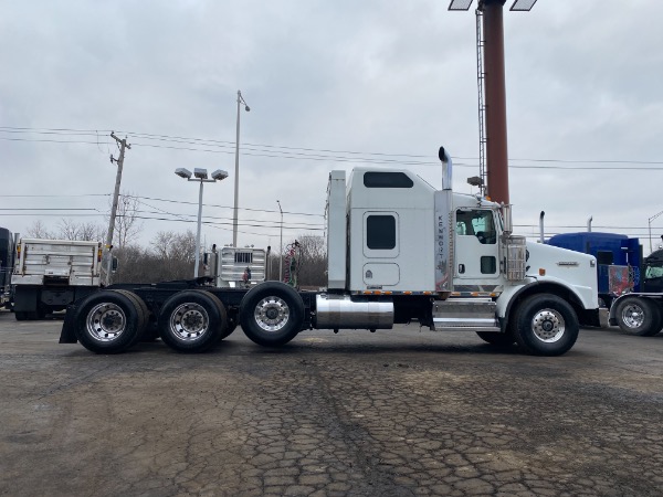 Used-2009-KENWORTH-T800W-Sleeper-Cab---Cummins-ISX---600HP