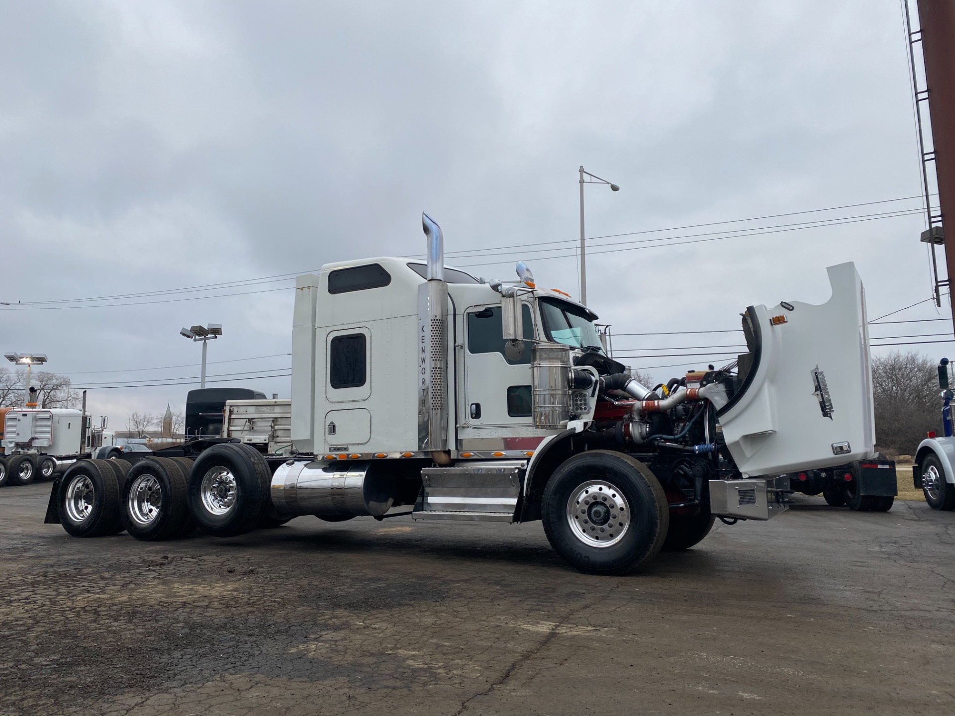 Used-2009-KENWORTH-T800W-Sleeper-Cab---Cummins-ISX---600HP