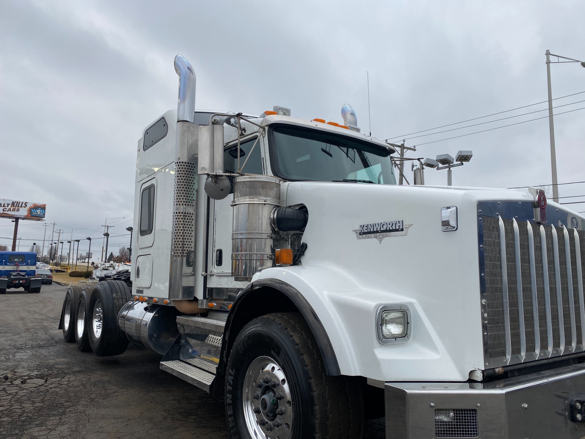 Used-2009-KENWORTH-T800W-Sleeper-Cab---Cummins-ISX---600HP