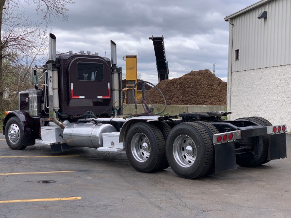 Used 2004 Peterbilt 379 UltraCab Day Cab - CAT C15 - 475 HP for sale Sold at Chicago Motor Cars in West Chicago IL 60185 4