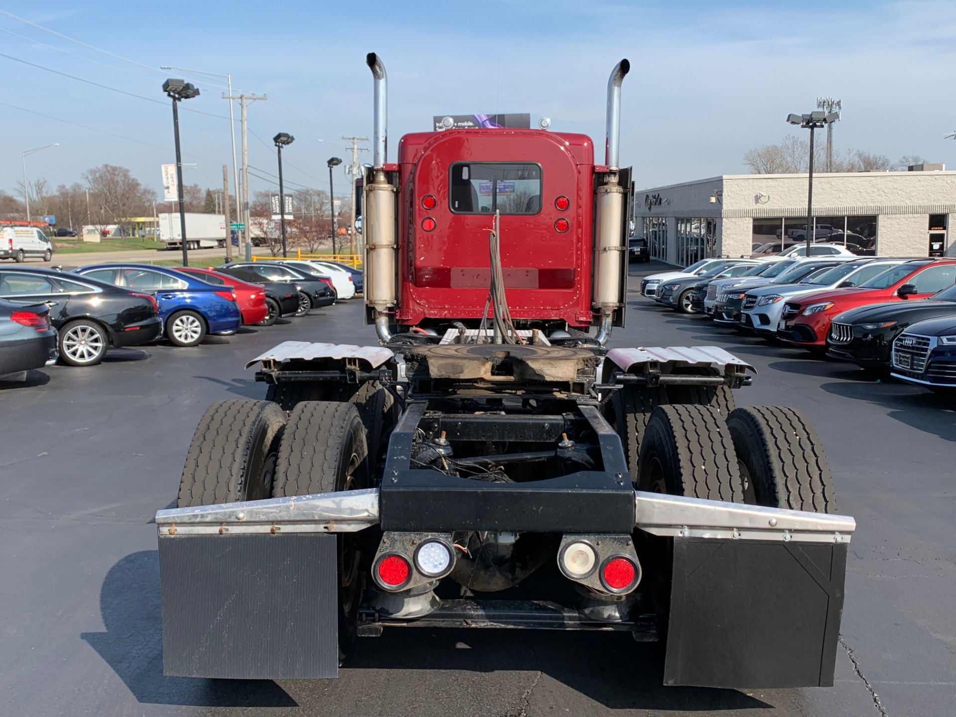 Used-2002-Peterbilt-379-UltraCab-Day-Cab---CAT-C15-6NZ---475-HP