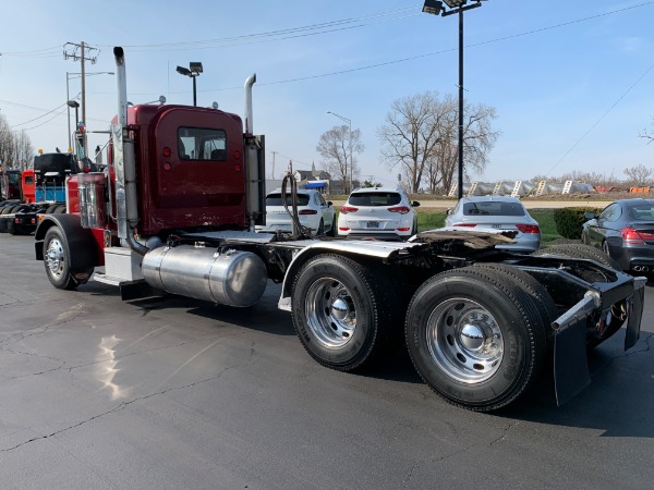 Used 2002 Peterbilt 379 UltraCab Day Cab - CAT C15 6NZ - 475 HP for sale Sold at Chicago Motor Cars in West Chicago IL 60185 4