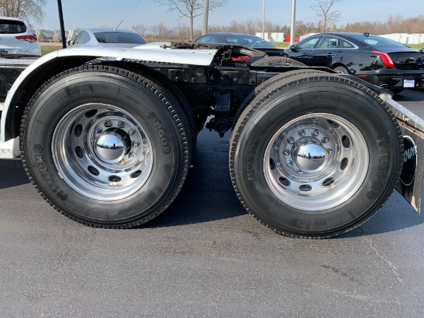 Used 2002 Peterbilt 379 UltraCab Day Cab - CAT C15 6NZ - 475 HP for sale Sold at Chicago Motor Cars in West Chicago IL 60185 5