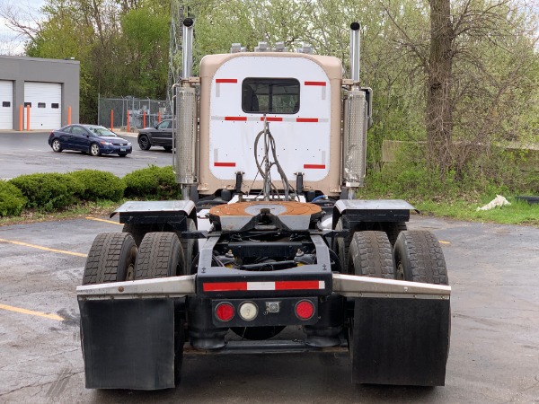 Used 2000 Peterbilt 379 UltraCab Day Cab - CAT C15 6NZ - 475 HP for sale Sold at Chicago Motor Cars in West Chicago IL 60185 4