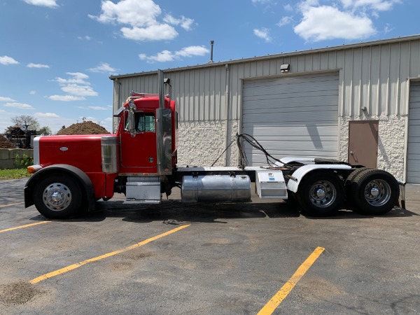 Used 2000 Peterbilt 379 Day Cab-CAT 3406-550 Horsepower for sale Sold at Chicago Motor Cars in West Chicago IL 60185 2