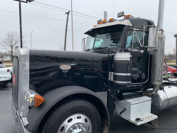 Used-2000-Peterbilt-379-Day-Cab---CAT-C15-6NZ---475-HP