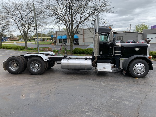 Used 2000 Peterbilt 379 Day Cab - CAT C15 6NZ - 475 HP for sale Sold at Chicago Motor Cars in West Chicago IL 60185 4