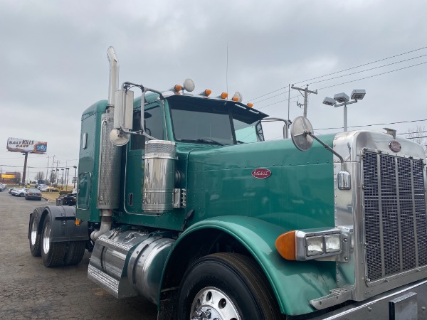 Used-2006-PETERBILT-379