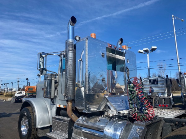 Used-2009-PETERBILT-388