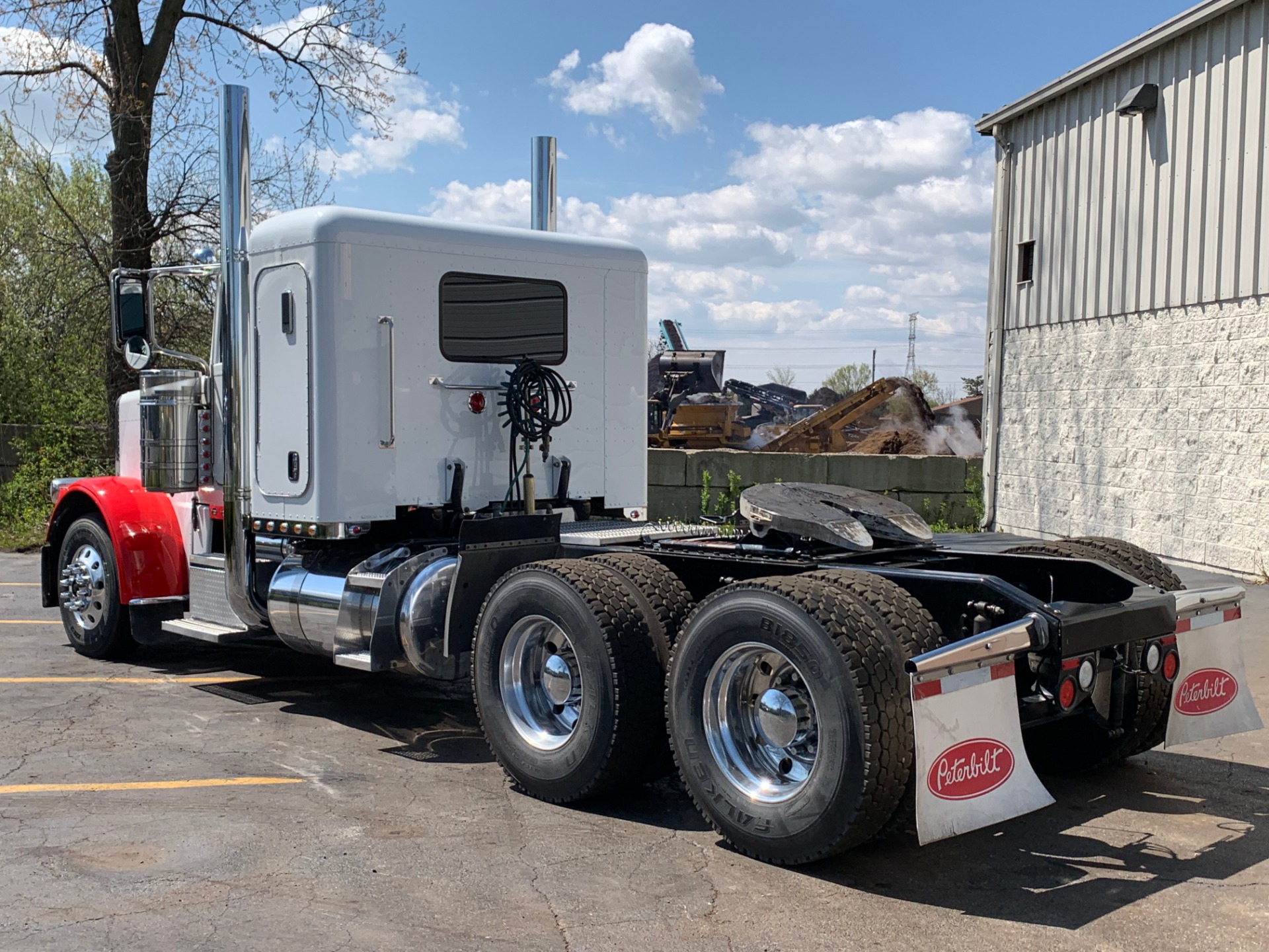 Used-2016-Peterbilt-389-GLIDER-Cummins-N14---13-Speed-Manual