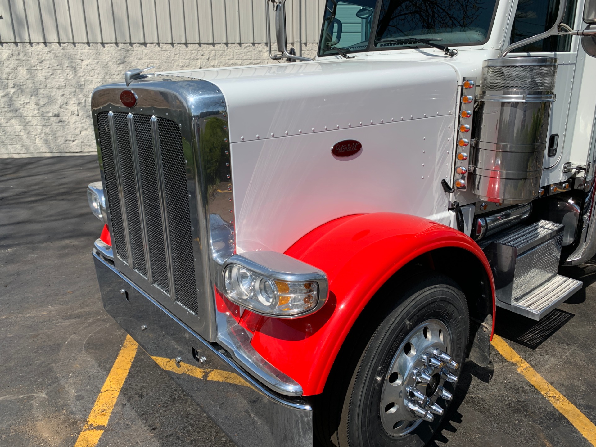 Used-2016-Peterbilt-389-GLIDER-Cummins-N14---13-Speed-Manual