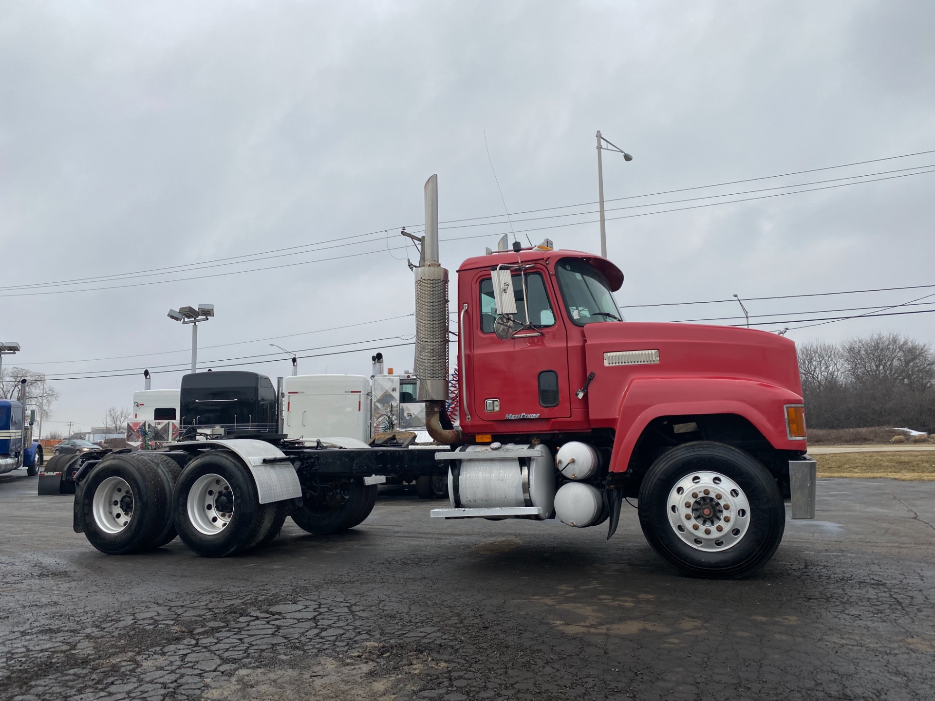 Used-1999-MACK-CH613