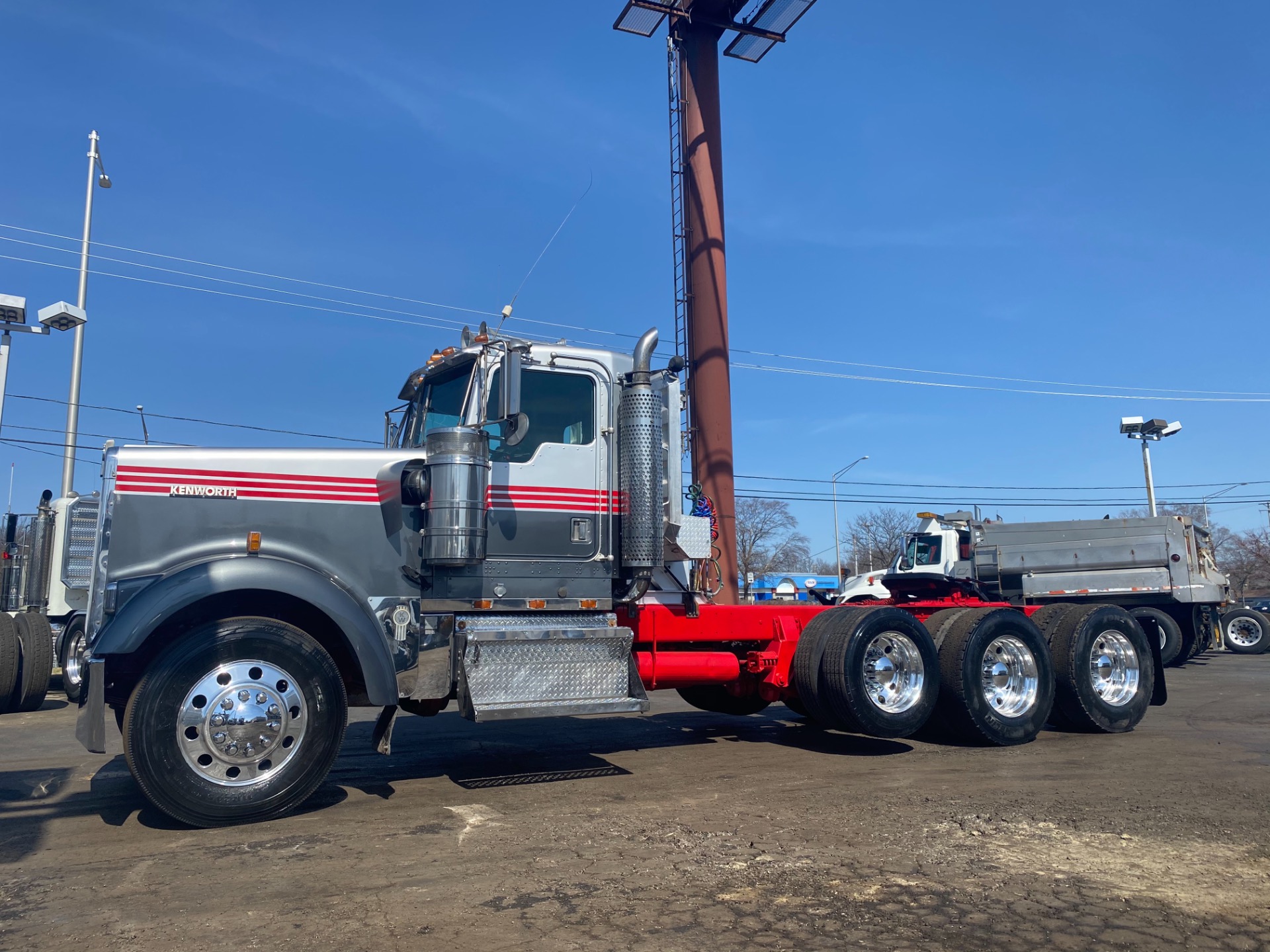 Used-1999-KENWORTH-W900-Day-Cab---CAT-3406E