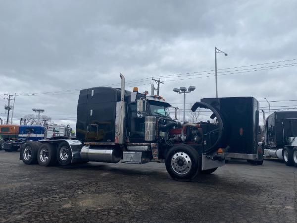 Used-2007-PETERBILT-379