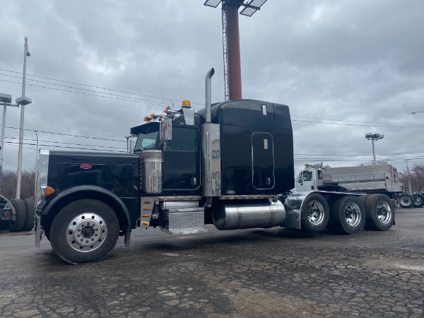 Used 2007 PETERBILT 379 for sale Sold at Chicago Motor Cars in West Chicago IL 60185 2