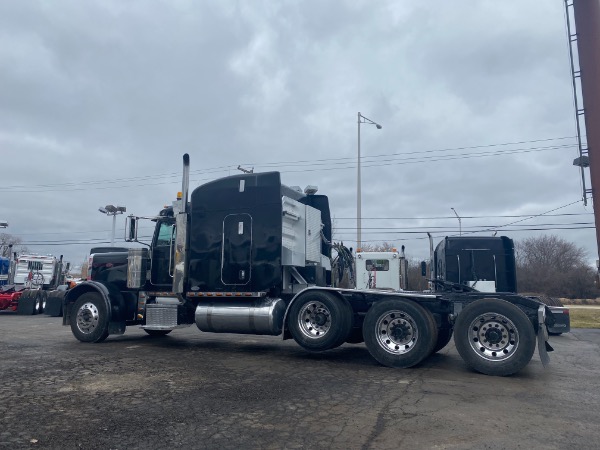 Used 2007 PETERBILT 379 for sale Sold at Chicago Motor Cars in West Chicago IL 60185 3