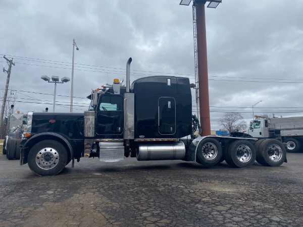 Used 2007 PETERBILT 379 for sale Sold at Chicago Motor Cars in West Chicago IL 60185 6