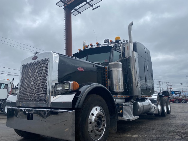 Used-2007-PETERBILT-379