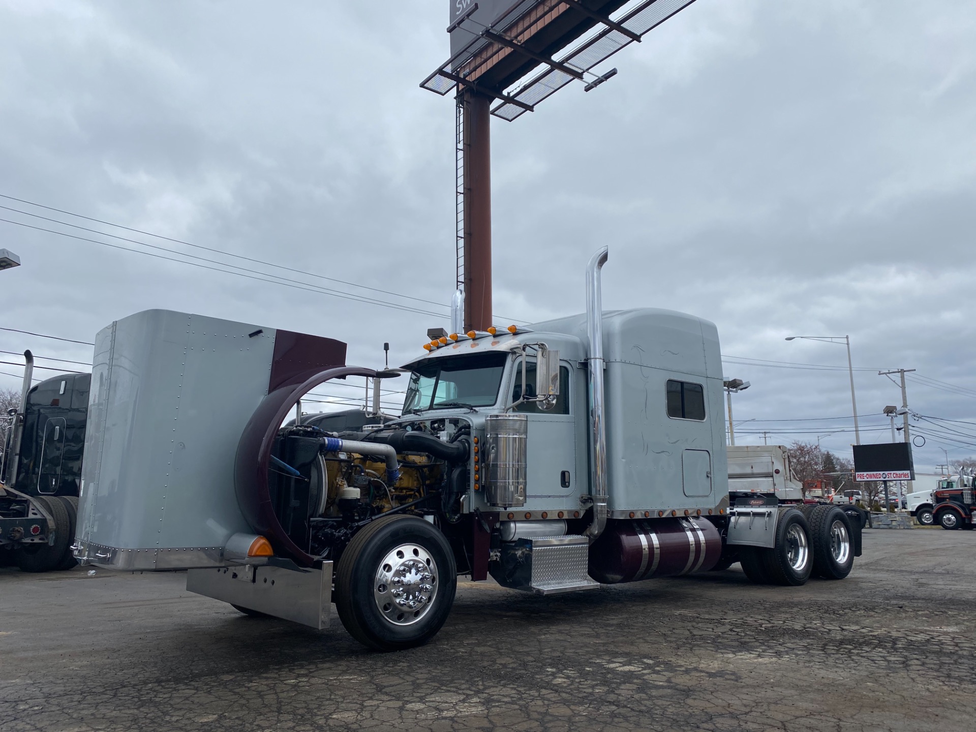 Used-2006-PETERBILT-379