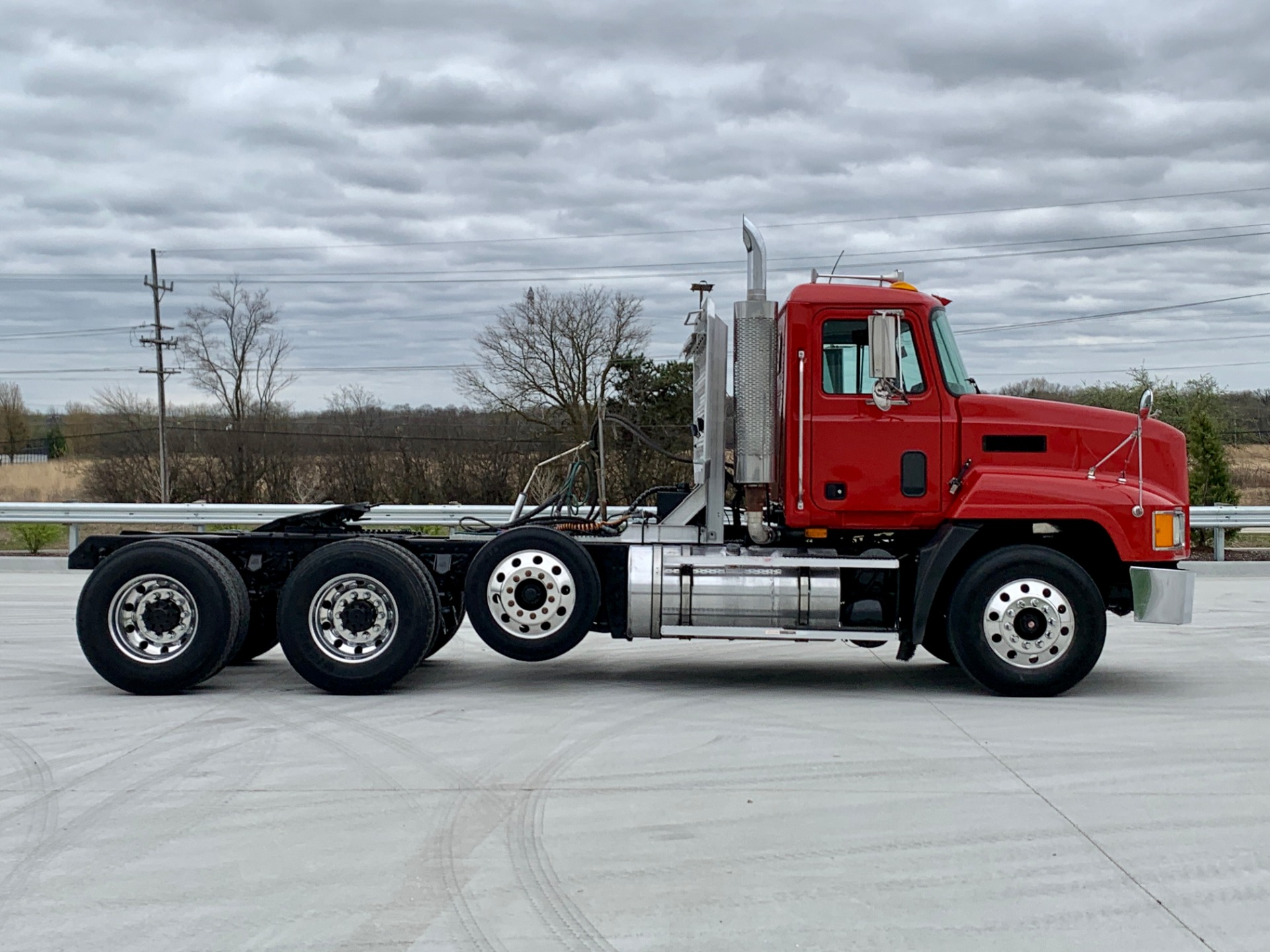 Used 1999 MACK CH-613 Tri-Axle - MACK E7-427 Engine- 10 Speed
