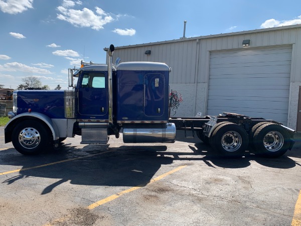 Used 2005 PETERBILT 379 Sleeper - CAT C15 - 475 HP for sale Sold at Chicago Motor Cars in West Chicago IL 60185 2