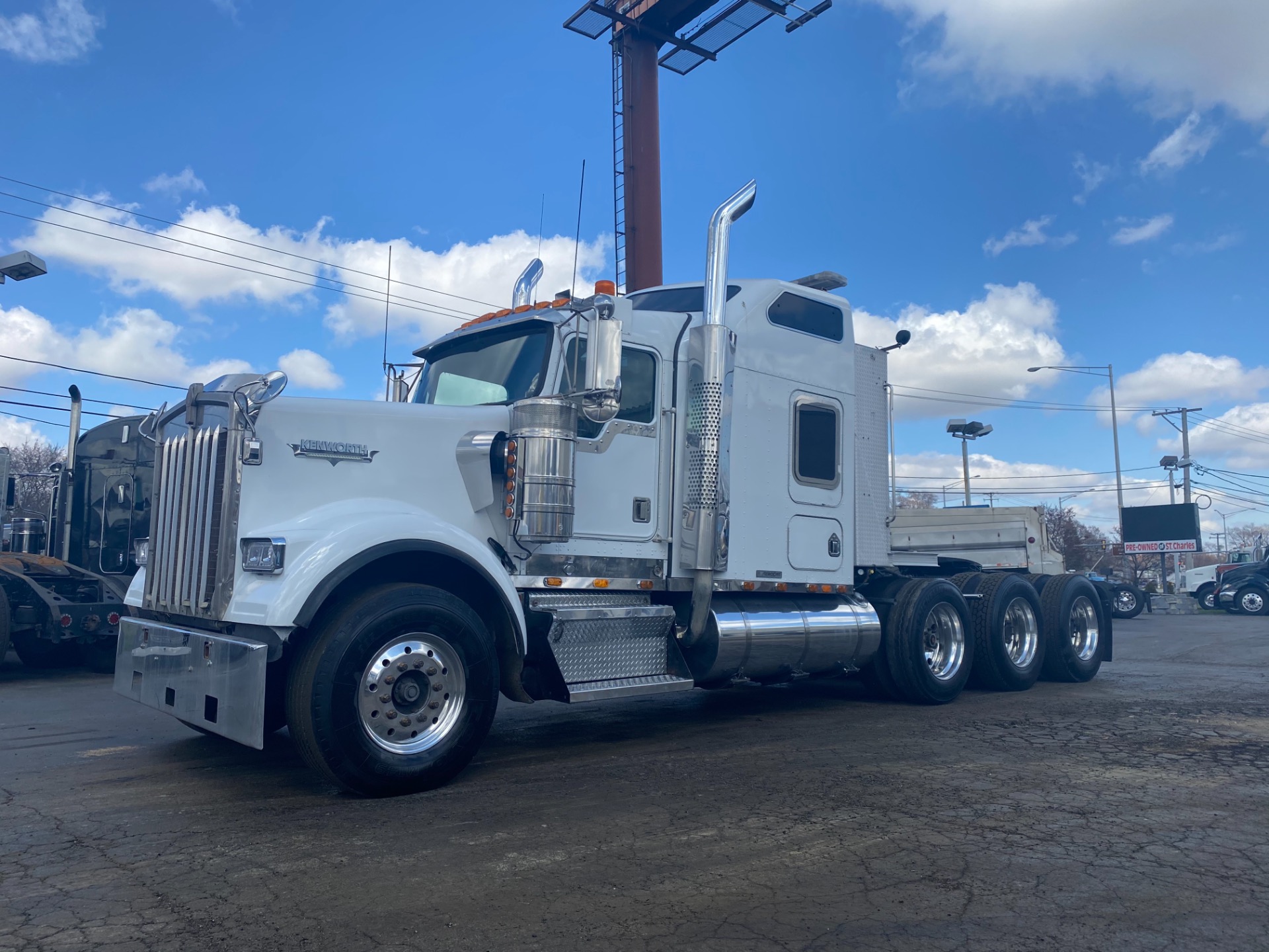 Used-2000-KENWORTH-W900