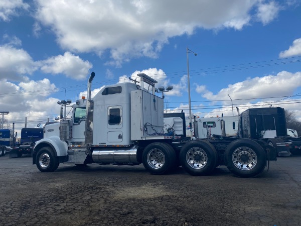 Used 2000 KENWORTH W900 for sale Sold at Chicago Motor Cars in West Chicago IL 60185 3
