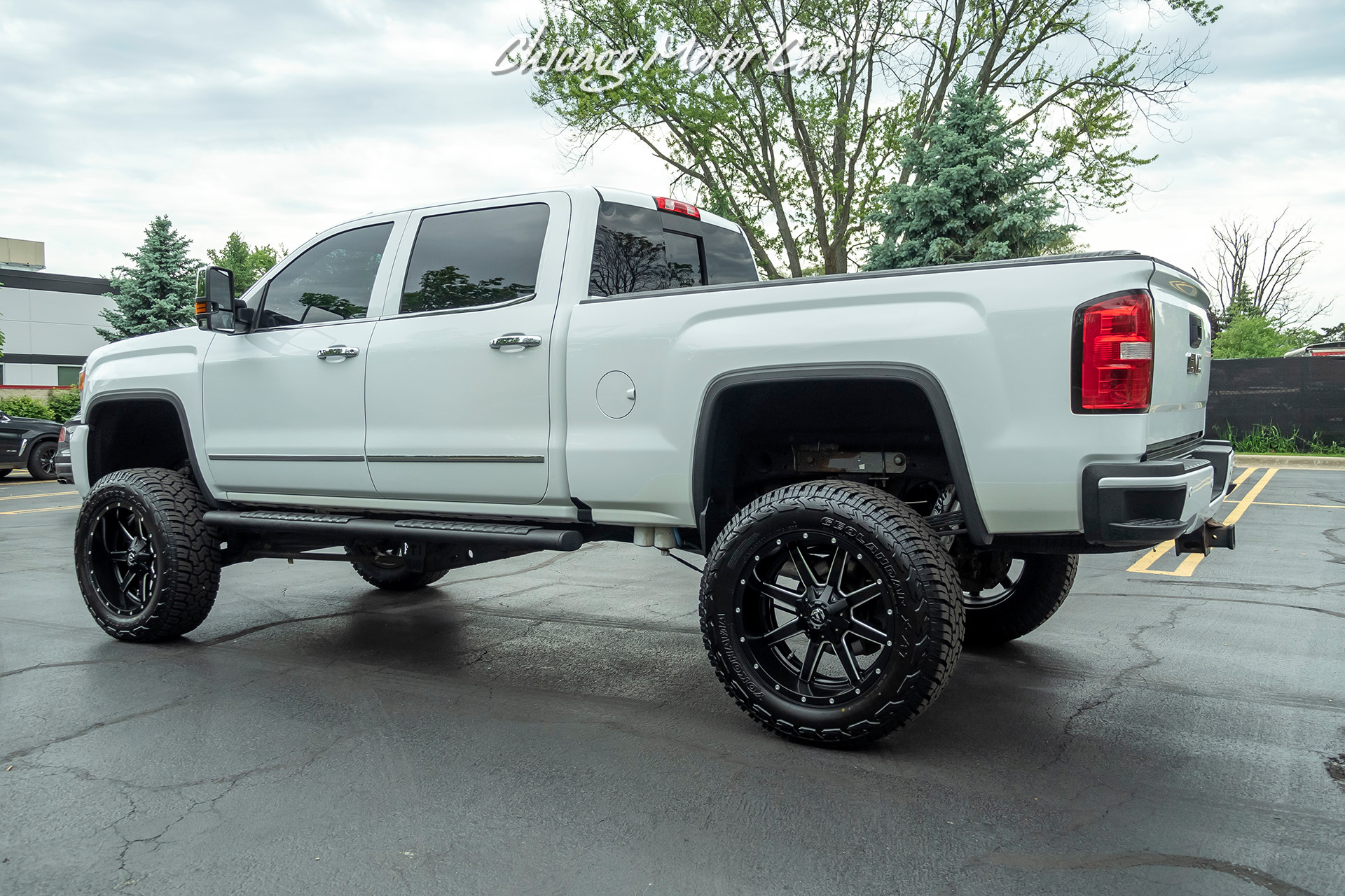 Used-2016-GMC-Sierra-2500HD-Denali-2500-Crew-Cab-Duramax-4x4---7-Inch-Lift