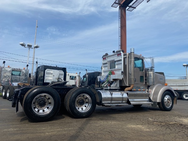 Used 2008 KENWORTH W900 for sale Sold at Chicago Motor Cars in West Chicago IL 60185 4