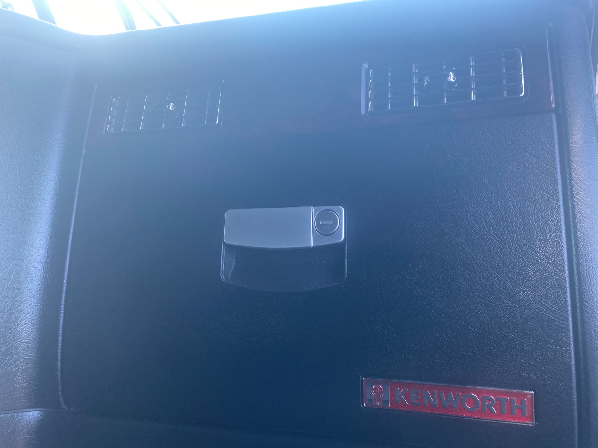 Used-2014-KENWORTH-T800