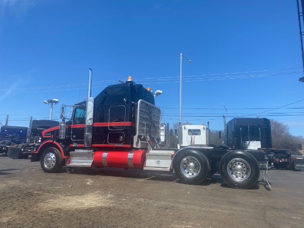 Used 2014 KENWORTH T800 for sale Sold at Chicago Motor Cars in West Chicago IL 60185 3