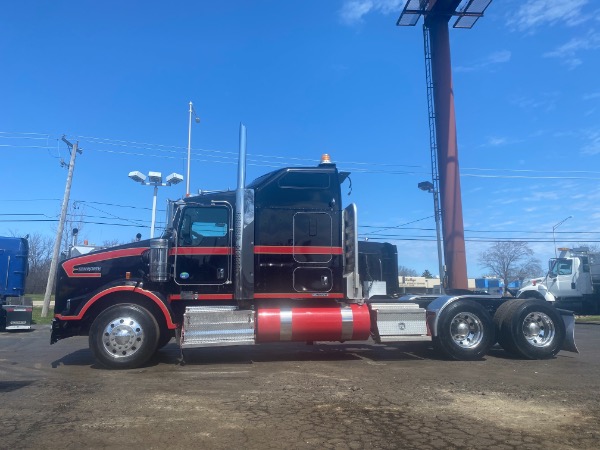 Used 2014 KENWORTH T800 for sale Sold at Chicago Motor Cars in West Chicago IL 60185 6