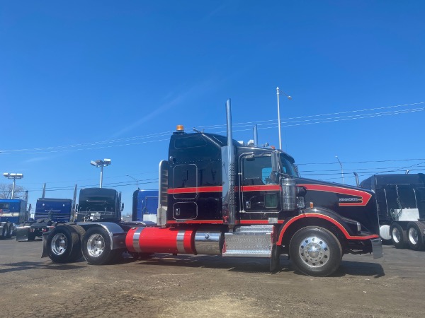 Used 2014 KENWORTH T800 for sale Sold at Chicago Motor Cars in West Chicago IL 60185 1