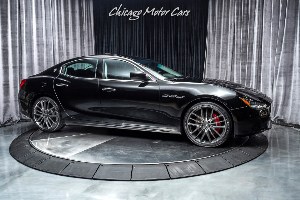 Used 2016 Maserati Ghibli S Q4 Sedan SPORT PACKAGE W/ 21-INCH WHEELS! LOADED! for sale Sold at Chicago Motor Cars in West Chicago IL 60185 6