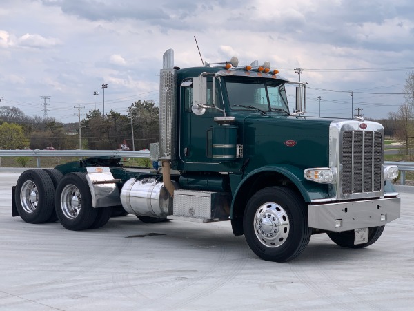 Used 2009 Peterbilt 388 Day Cab - Cat C15 18-Speed for sale Sold at Chicago Motor Cars in West Chicago IL 60185 3