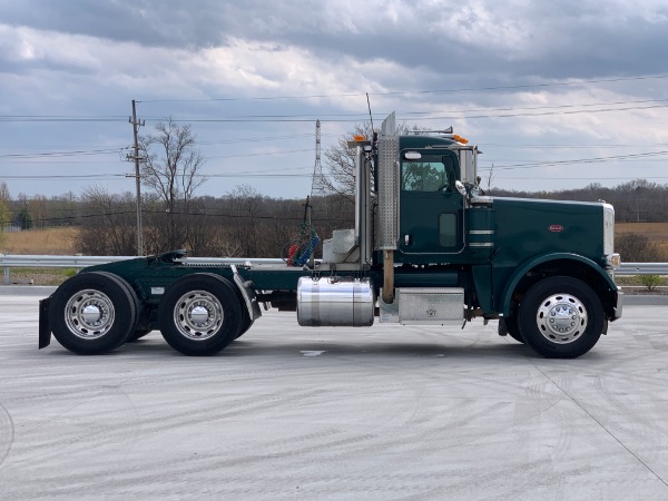 Used 2009 Peterbilt 388 Day Cab - Cat C15 18-Speed for sale Sold at Chicago Motor Cars in West Chicago IL 60185 4