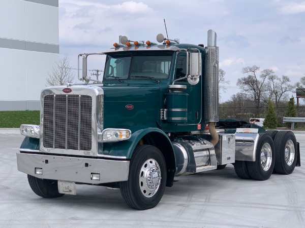 Used 2009 Peterbilt 388 Day Cab - Cat C15 18-Speed for sale Sold at Chicago Motor Cars in West Chicago IL 60185 1