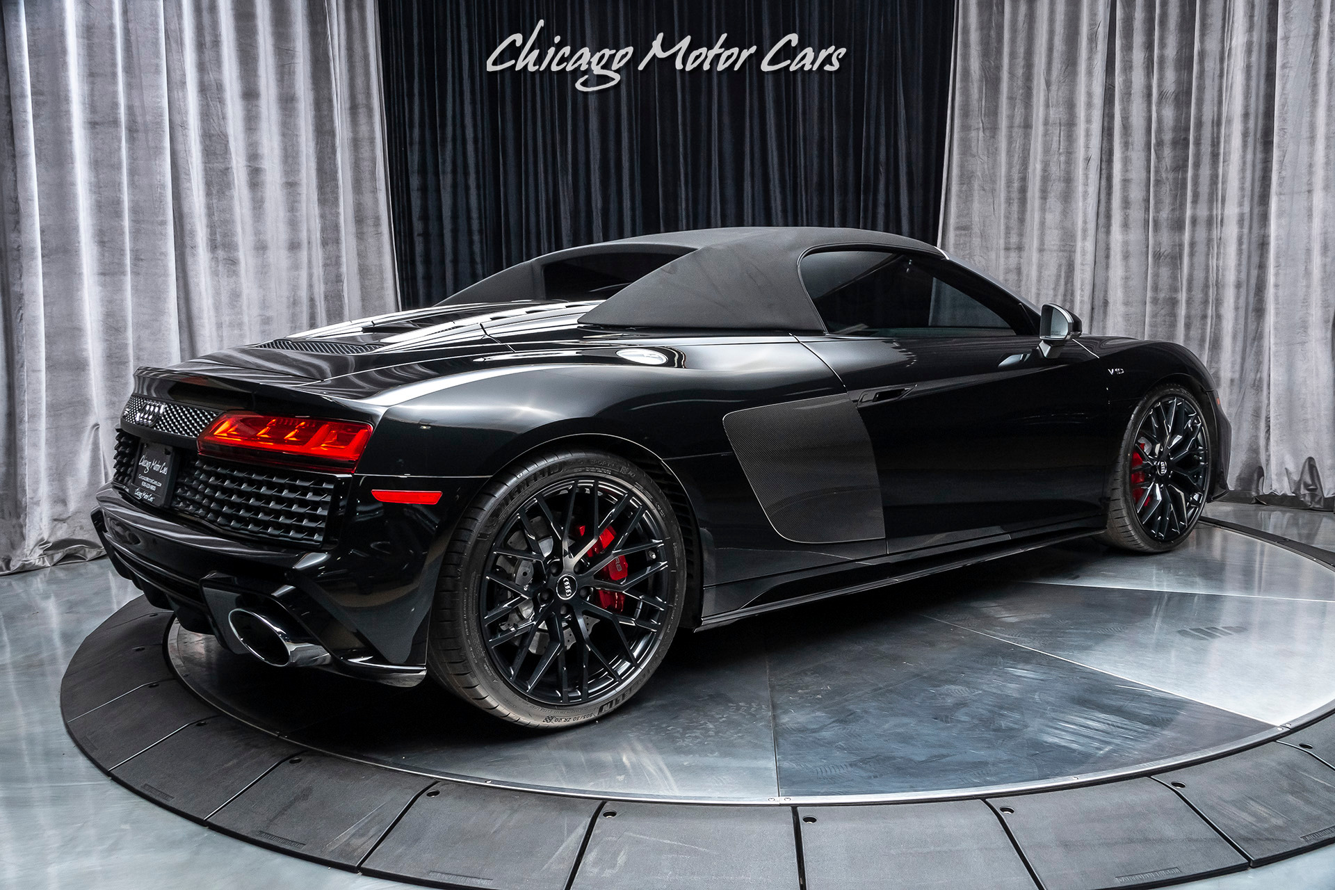 Used-2020-Audi-R8-52L-V10-Quattro-Spyder-Convertible-MSRP-203k-ONLY-2700-MILES