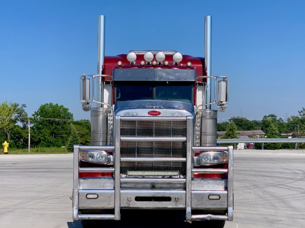 Used 2011 Peterbilt 388 Sleeper - Cat C15 - 18 Speed - 46K Rears - NICE! for sale Sold at Chicago Motor Cars in West Chicago IL 60185 2