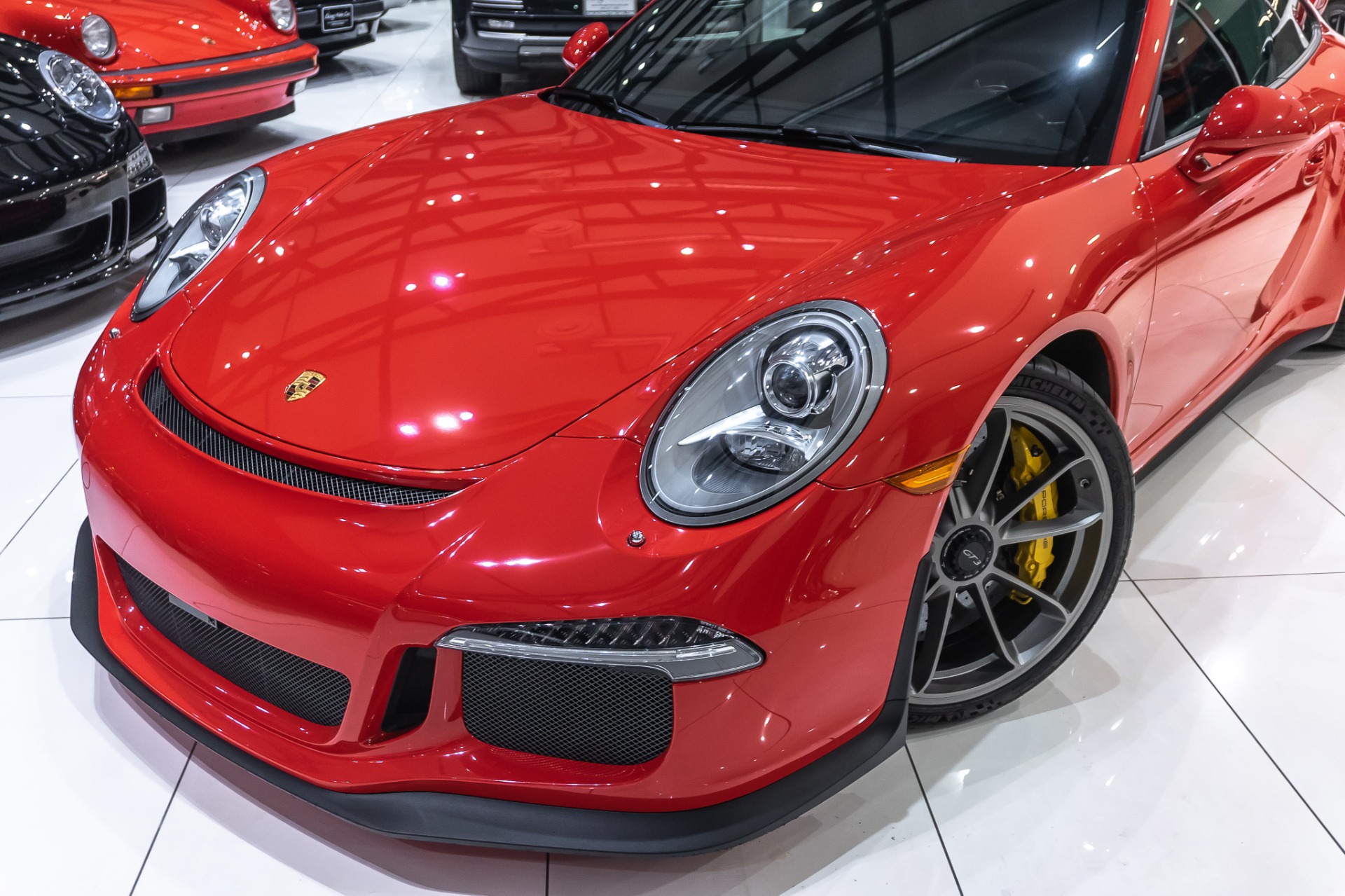 Used-2014-Porsche-911-GT3-CARBON-CERAMIC-BRAKES-144kMSRP-ONLY-8K-MILES