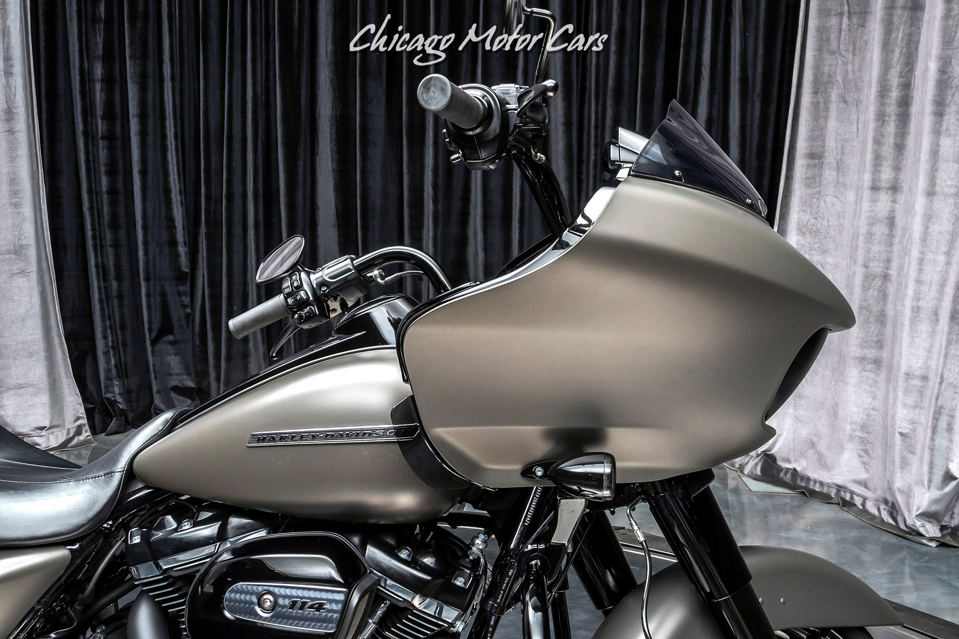 Used-2019-Harley-Davidson-FLTRXS-ROAD-GLIDE-SPECIAL