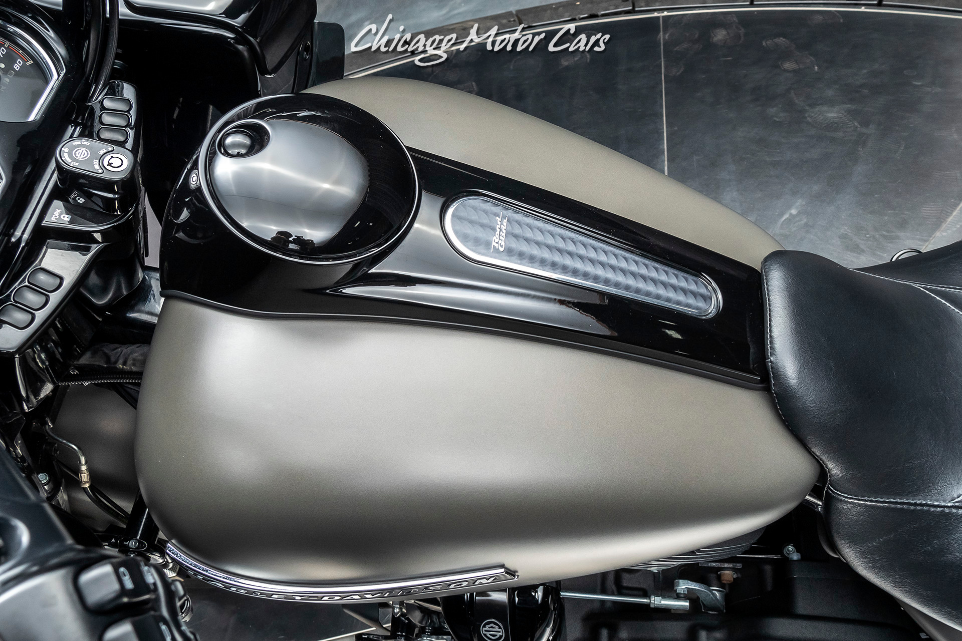 Used-2019-Harley-Davidson-FLTRXS-ROAD-GLIDE-SPECIAL