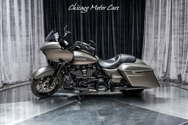 Used 2019 Harley-Davidson FLTRXS ROAD GLIDE SPECIAL for sale Sold at Chicago Motor Cars in West Chicago IL 60185 4