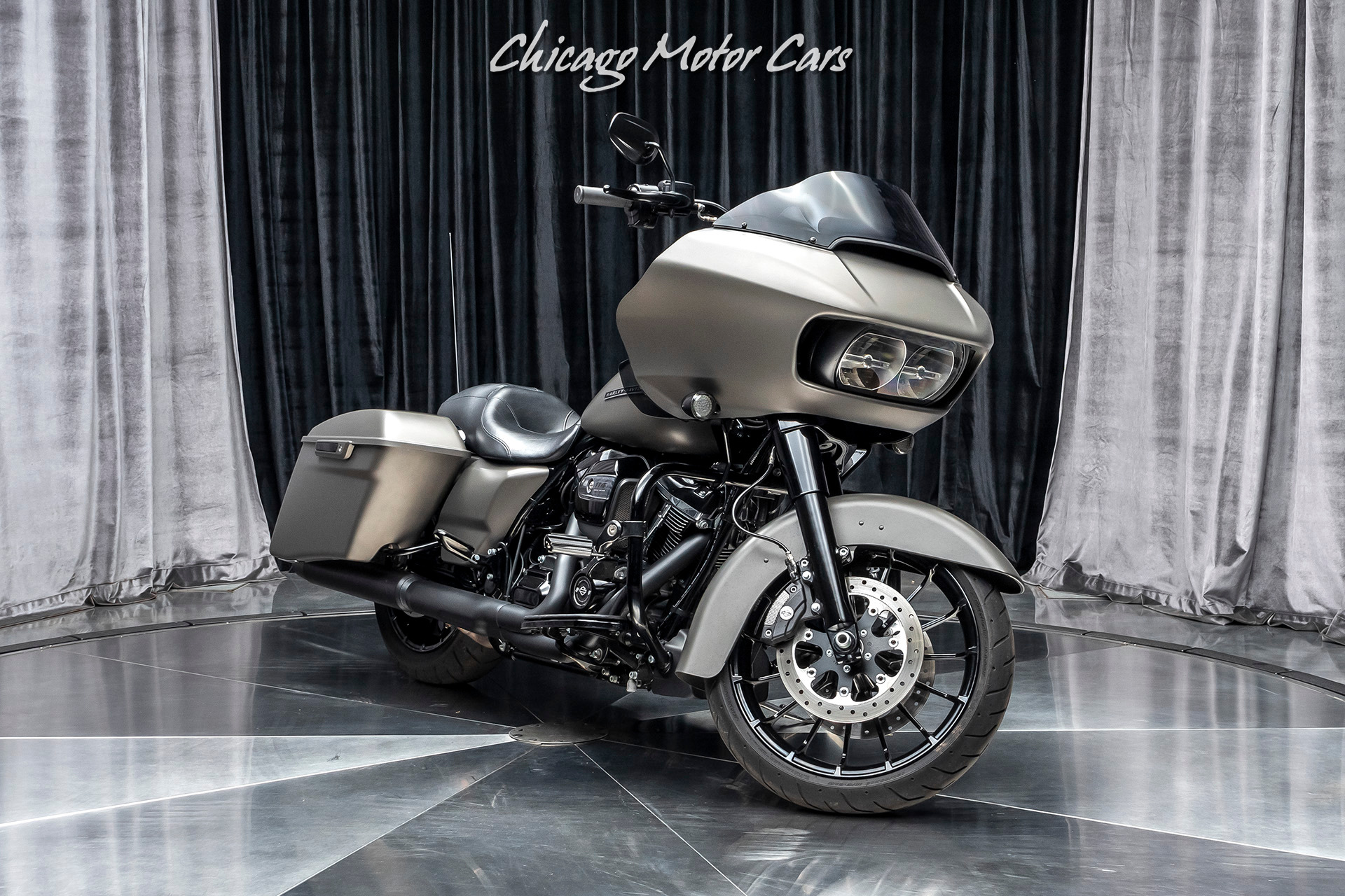 Used-2019-Harley-Davidson-FLTRXS-ROAD-GLIDE-SPECIAL