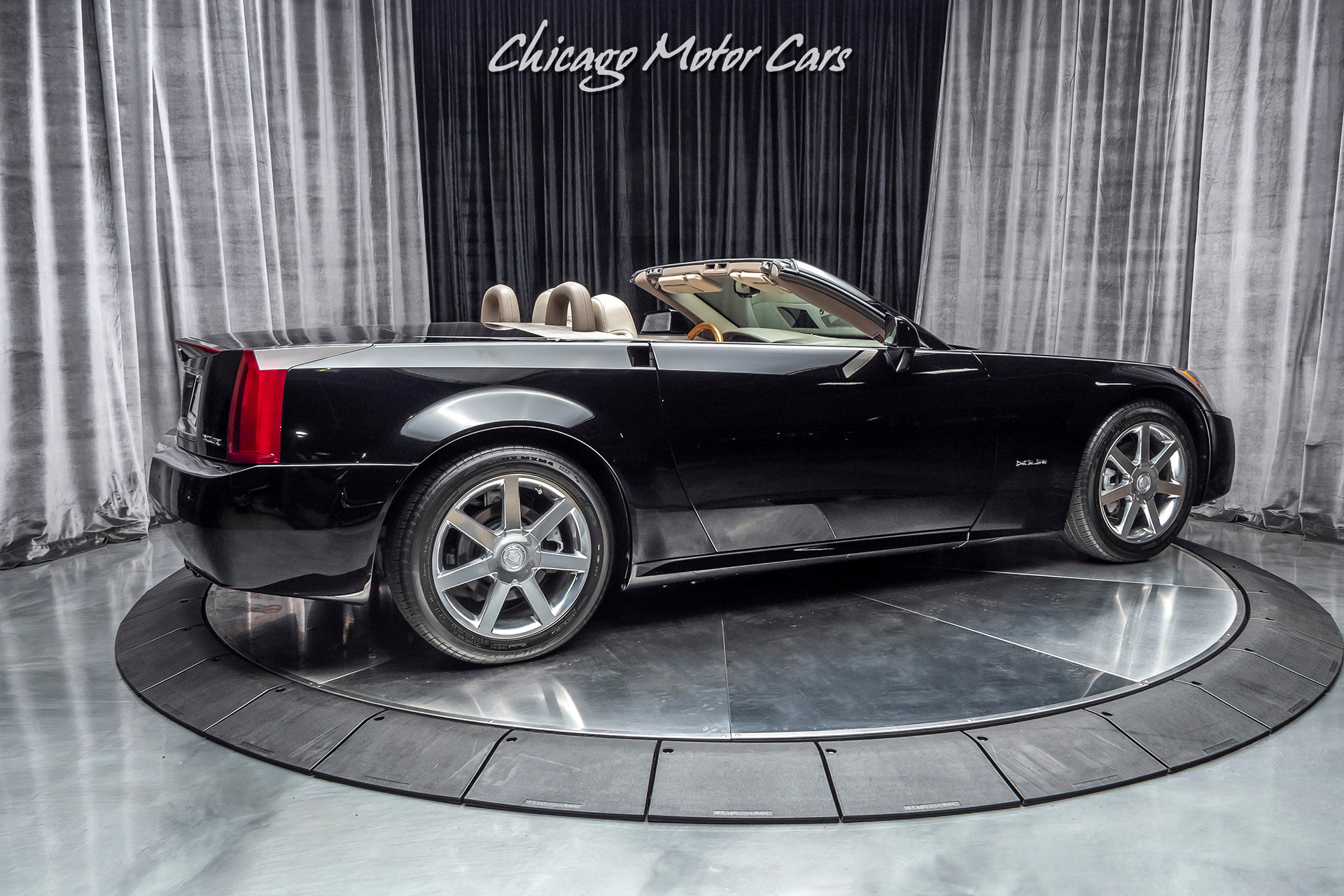 Used-2004-Cadillac-XLR-Hardtop-Convertible-MSRP-75385-RARE-EXAMPLE-16K-MILES