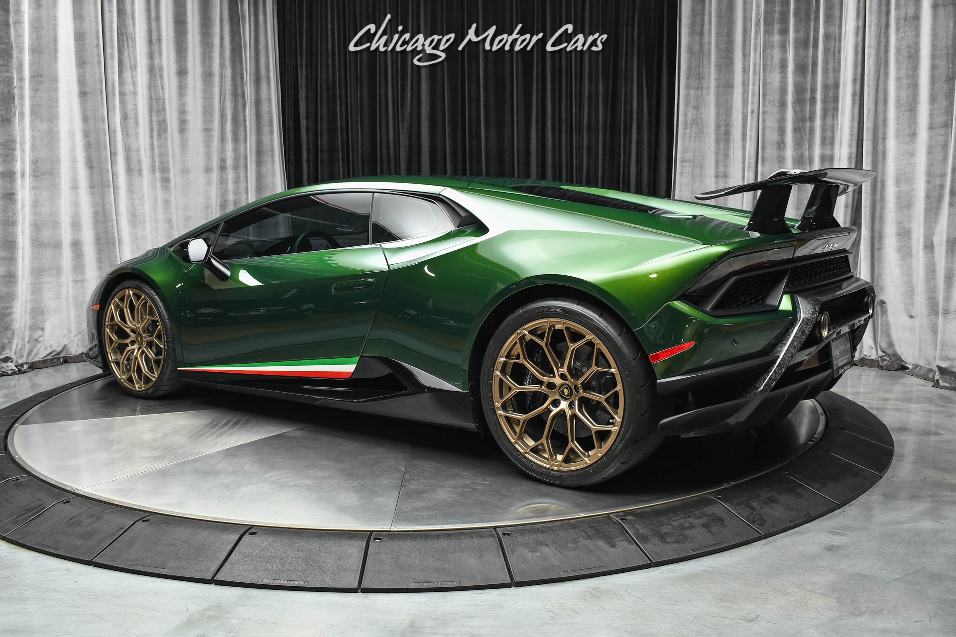 Used-2018-Lamborghini-Huracan-Performante-LP640-4-Coupe-FULLY-LOADED-RARE-VERDE-ERMES-COLOR